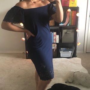 Off the shoulder office dress! 👗